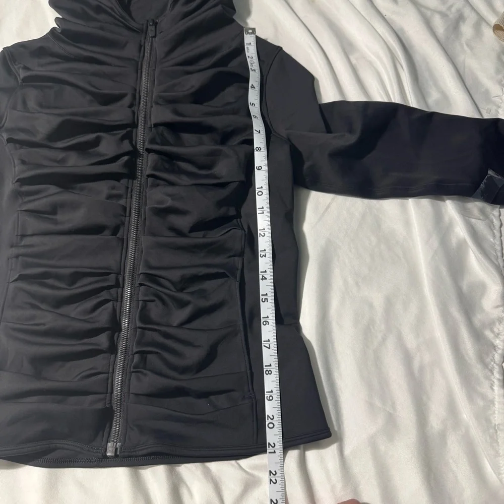 Lululemon Bold Move Zip Up Hooded Jacket Nulu Fabric Size 8 - Picture 5 of 15